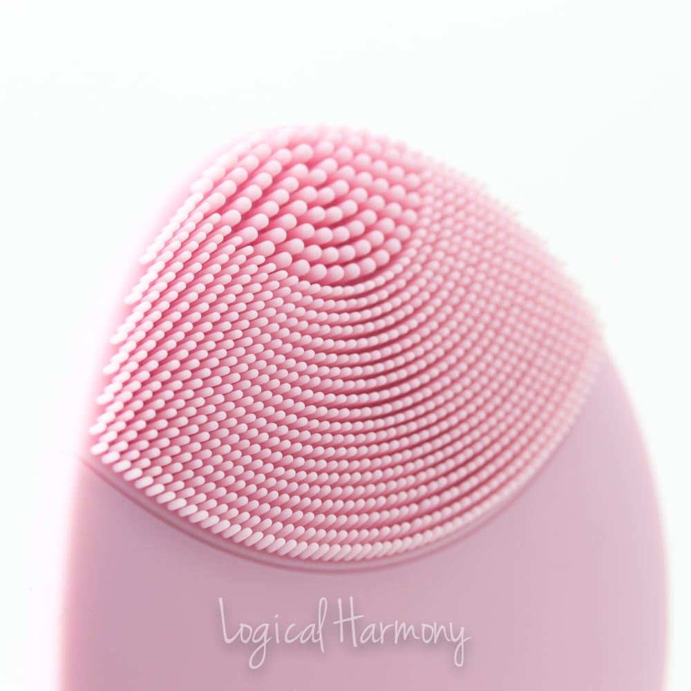 Foreo Luna Cleansing & Anti-Aging Device Review